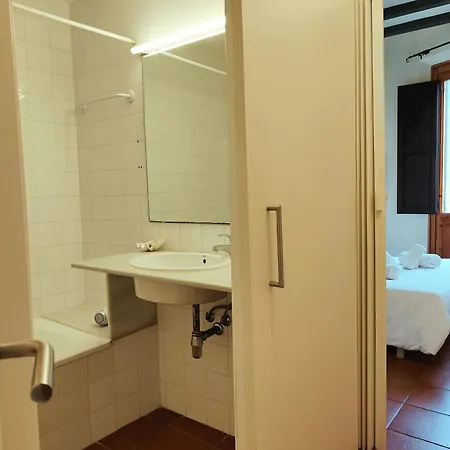 Rl Spacious 2-bed On La Rambla. Wifi Apartment *