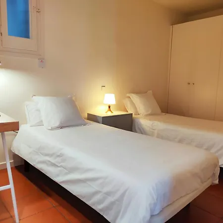 Apartment Rl Spacious 2-bed On La Rambla. Wifi *