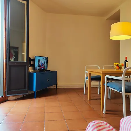Apartment Rl Spacious 2-bed On La Rambla. Wifi *