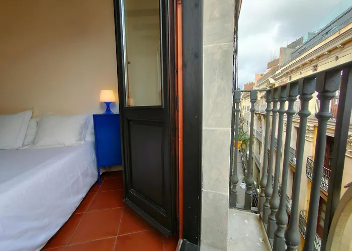 Rl Spacious 2-bed On La Rambla. Wifi