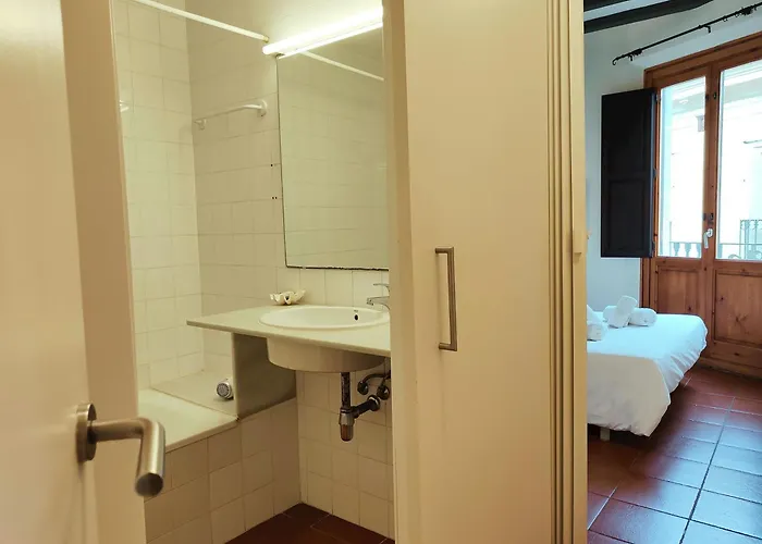 Rl Spacious 2-bed On La Rambla. Wifi Apartment *