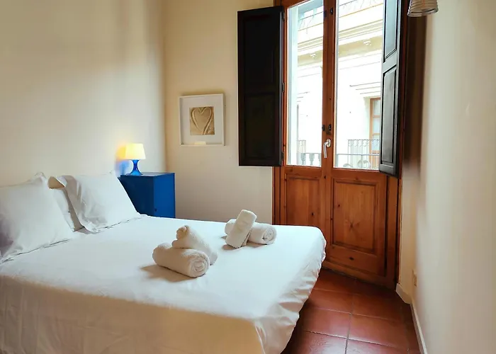 Rl Spacious 2-bed On La Rambla. Wifi