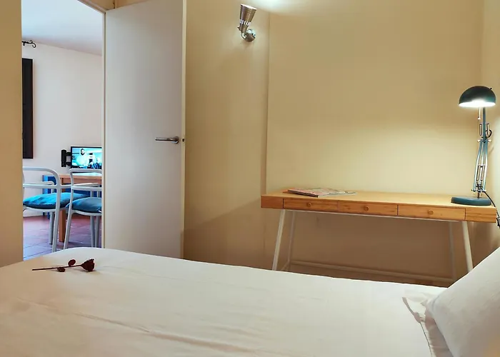 Apartment Rl Spacious 2-bed On La Rambla. Wifi *
